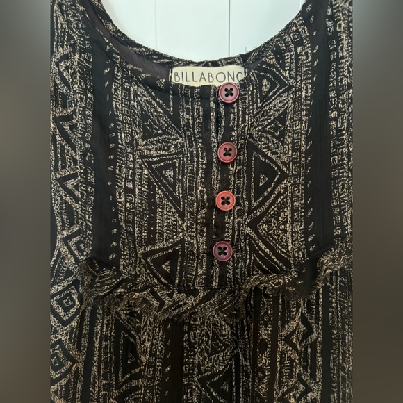 Billabong beach dress in size small. - Picture 2 of 4